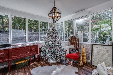 Tiny photo for 264 Robinson Drive, Lynchburg, VA 24502 (MLS # 362607)