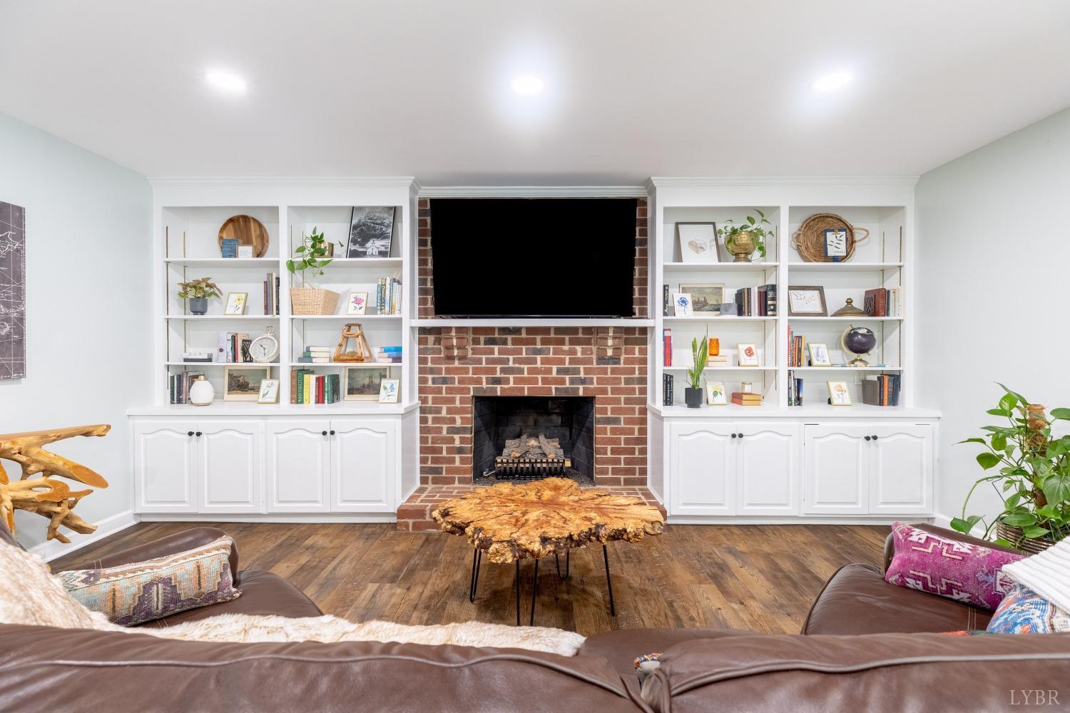 208 Millspring Drive, Forest, Virginia image 18