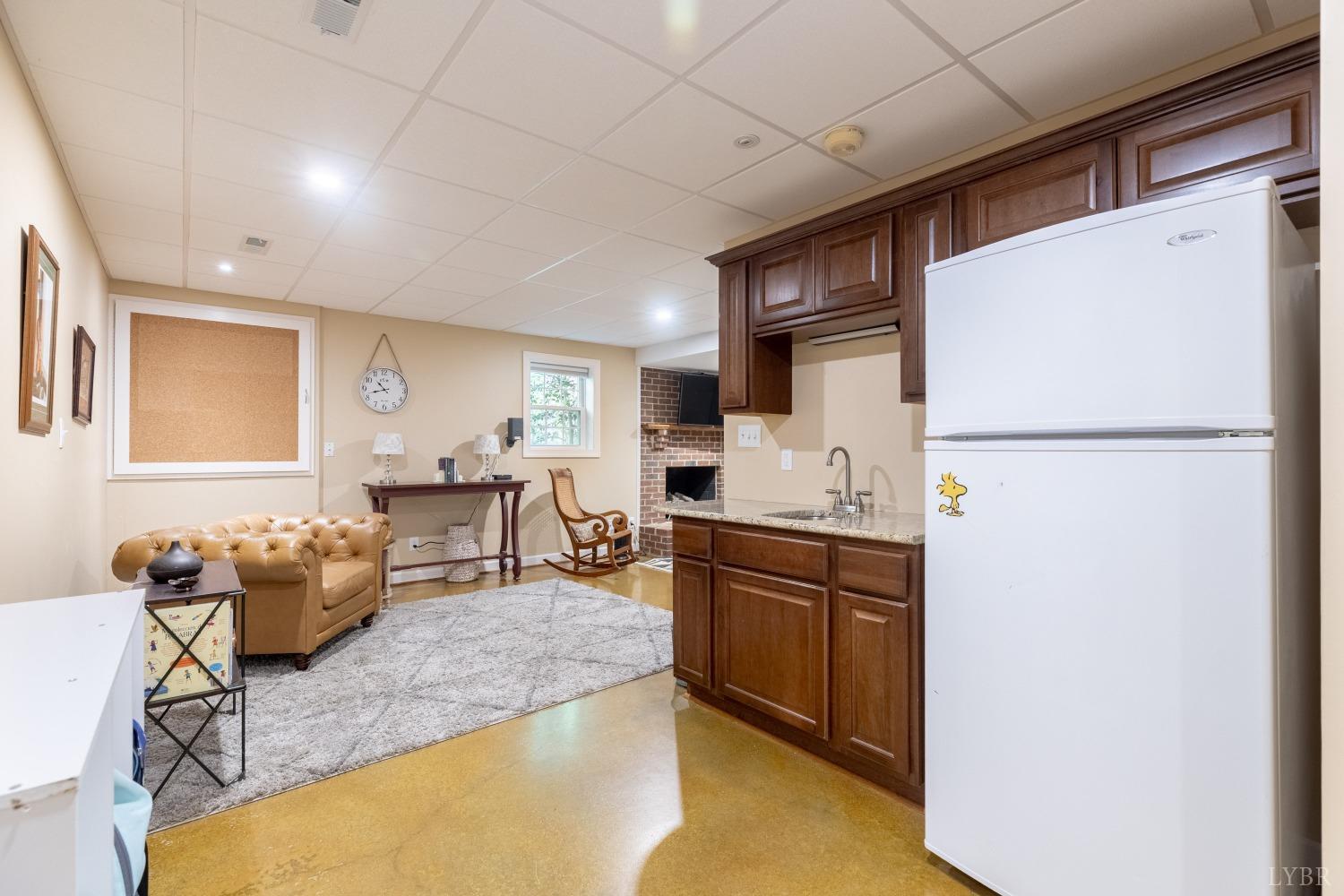 208 Millspring Drive, Forest, Virginia image 25