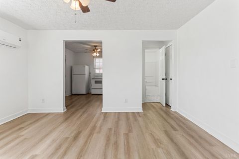 Tiny photo for 831 Liberty Street, Martinsville, VA 24112 (MLS # 364974)