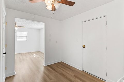 Tiny photo for 831 Liberty Street, Martinsville, VA 24112 (MLS # 364974)