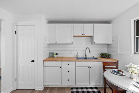 Tiny photo for 831 Liberty Street, Martinsville, VA 24112 (MLS # 364974)