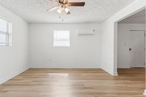 Tiny photo for 831 Liberty Street, Martinsville, VA 24112 (MLS # 364974)