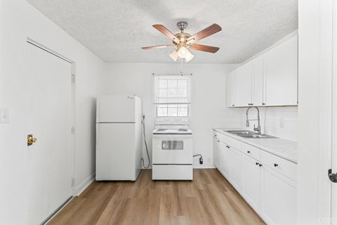 Tiny photo for 831 Liberty Street, Martinsville, VA 24112 (MLS # 364974)