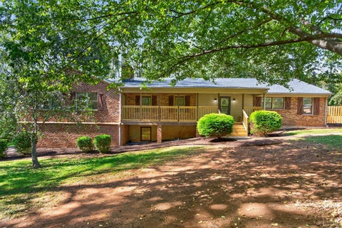 Photo of 1440 Boonsboro Place, Lynchburg, VA 24502 (MLS # 369421)