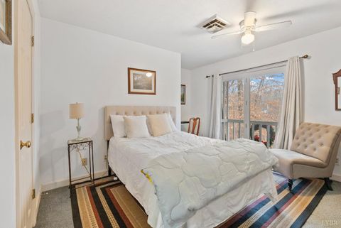 Tiny photo for 205 Ivy Drive, Lynchburg, VA 24503 (MLS # 363537)