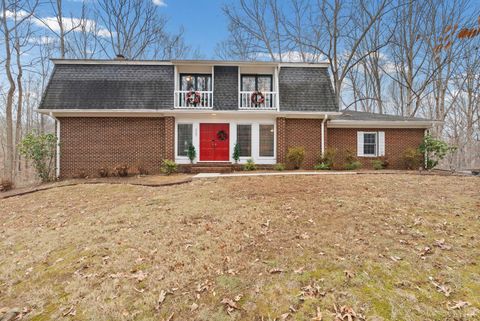 Photo of 205 Ivy Drive, Lynchburg, VA 24503 (MLS # 363537)