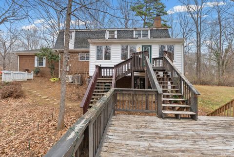 Tiny photo for 205 Ivy Drive, Lynchburg, VA 24503 (MLS # 363537)