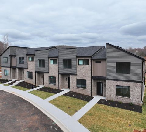 Photo of 32 Allure Drive, Rustburg, VA 24588 (MLS # 362661)