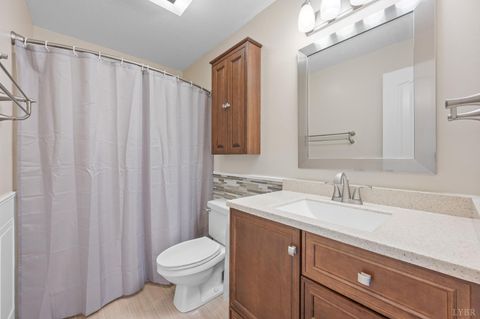 Tiny photo for 1314 Twin Springs Court, Forest, VA 24551 (MLS # 364954)