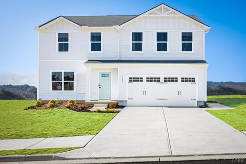 Photo of 32 Crossing Court, Bedford, VA 24523 (MLS # 364302)