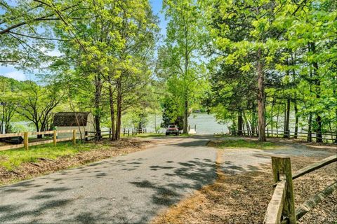 Tiny photo for 0 Old Barn Road, Moneta, VA 24121 (MLS # 365890)