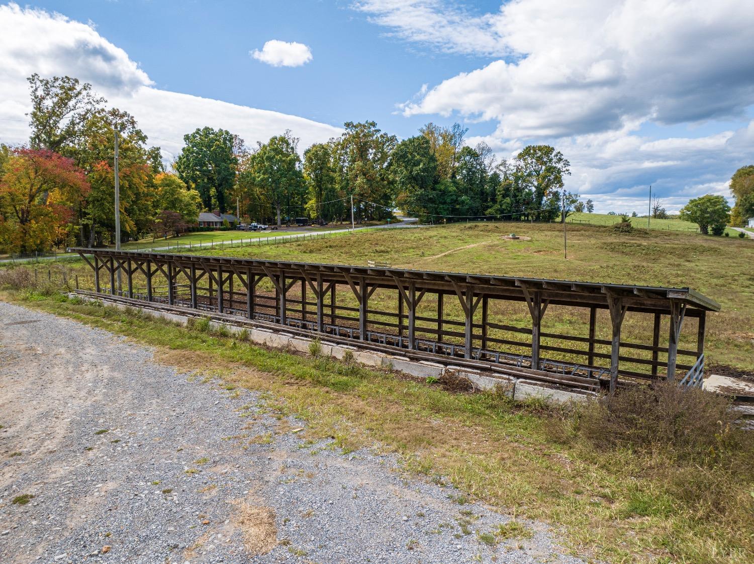 9961 Falling Creek Road, Huddleston, Virginia image 32