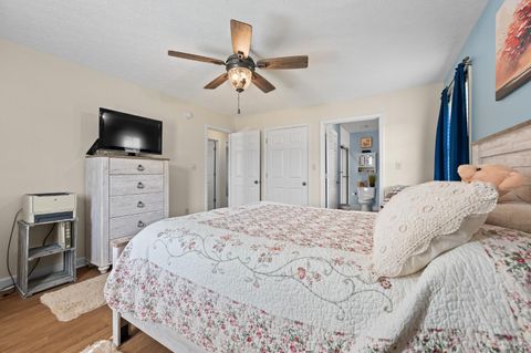 Tiny photo for 1068 Oakwood Knolls Drive, Bedford, VA 24523 (MLS # 366423)