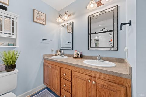 Tiny photo for 1068 Oakwood Knolls Drive, Bedford, VA 24523 (MLS # 366423)