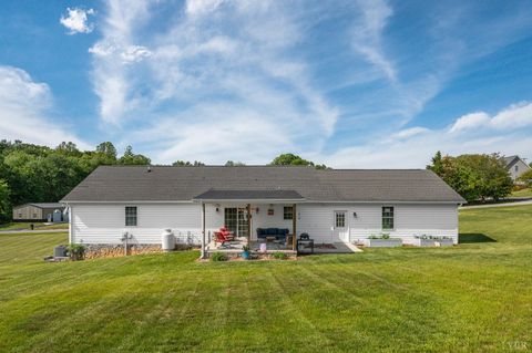 Tiny photo for 1068 Oakwood Knolls Drive, Bedford, VA 24523 (MLS # 366423)