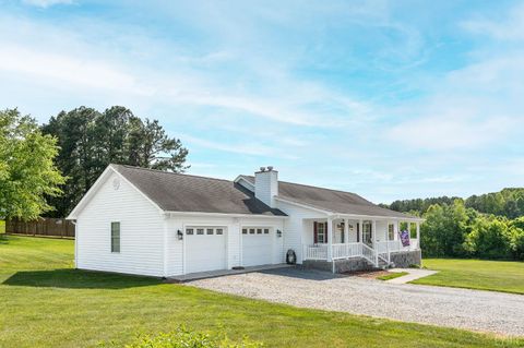 Tiny photo for 1068 Oakwood Knolls Drive, Bedford, VA 24523 (MLS # 366423)