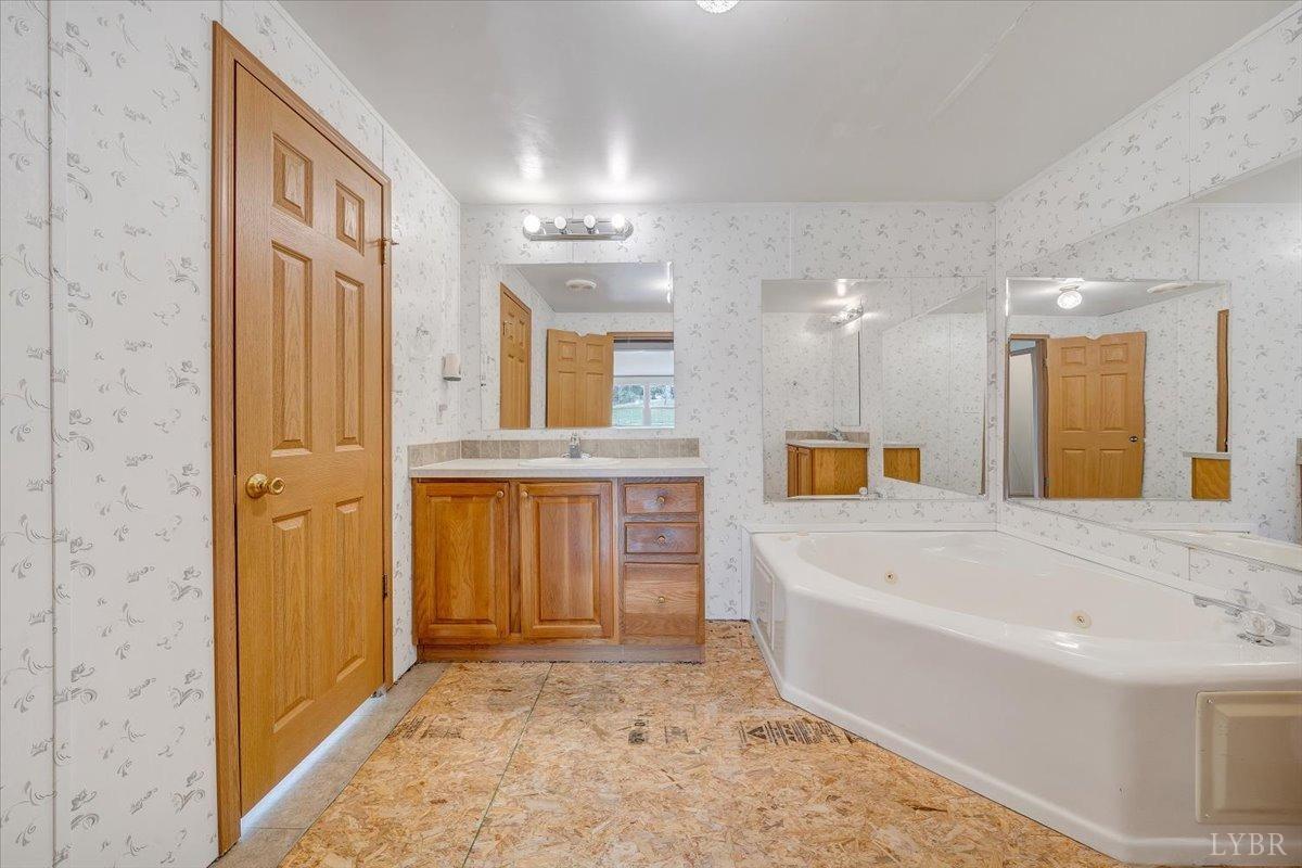 2281 Parrish Road, Goodview, Virginia image 19