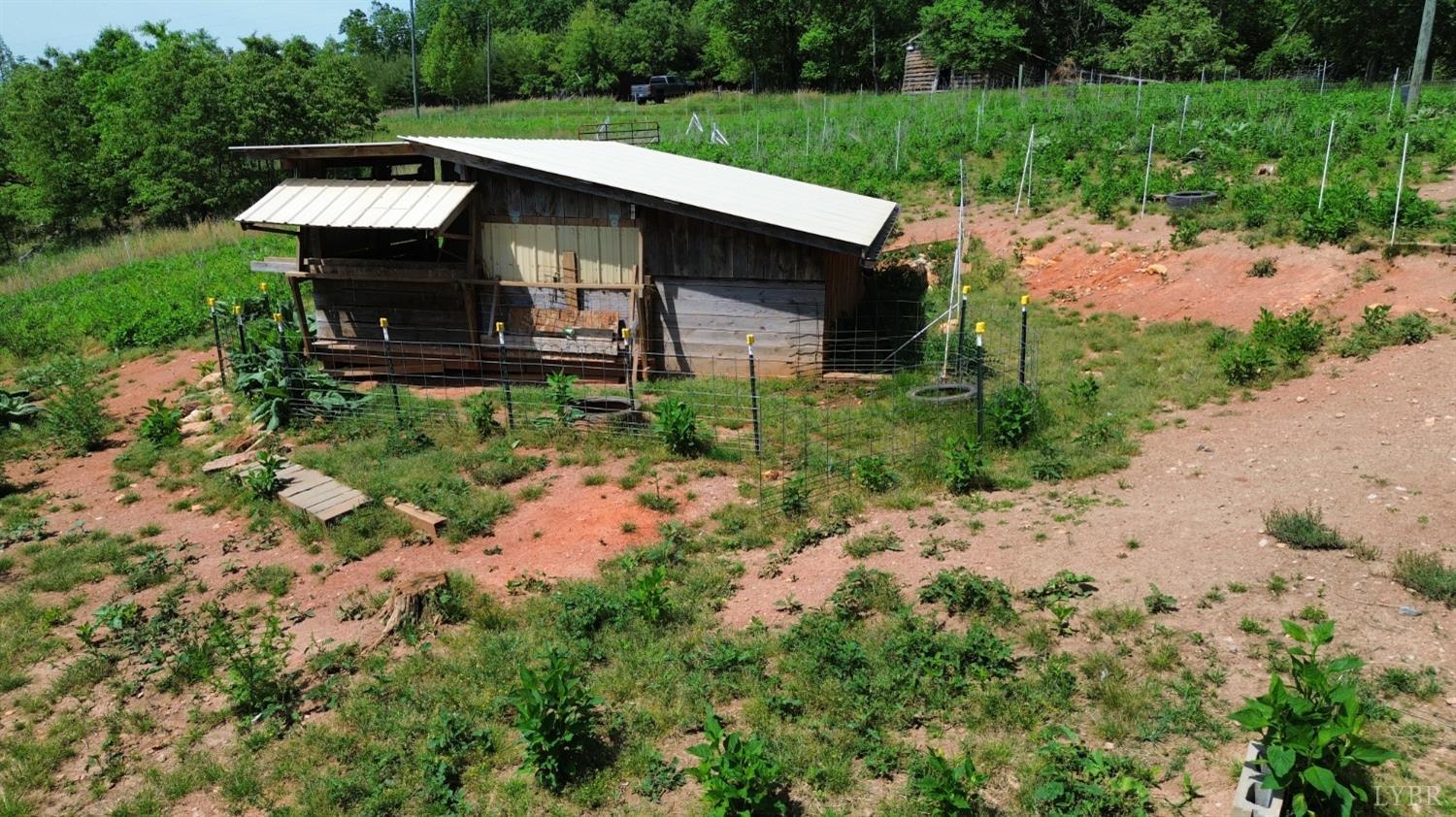 2317 Gallows Road Rd, Gretna, Virginia image 12