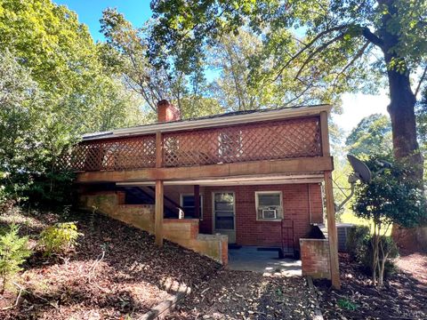 Tiny photo for 103 Cedar Street, Madison Heights, VA 24572 (MLS # 362463)