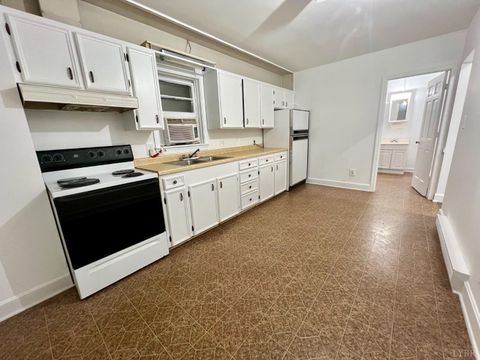 Tiny photo for 103 Cedar Street, Madison Heights, VA 24572 (MLS # 362463)
