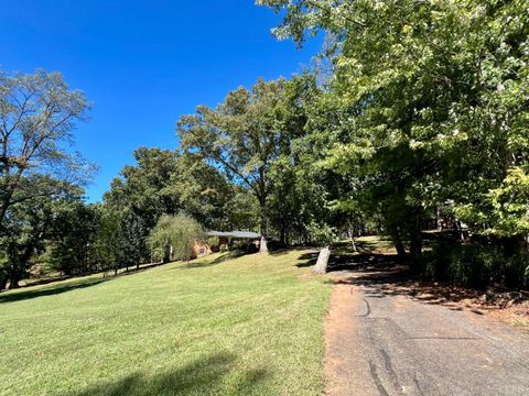 Tiny photo for 103 Cedar Street, Madison Heights, VA 24572 (MLS # 362463)