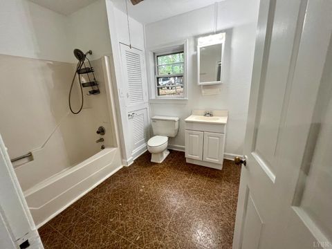 Tiny photo for 103 Cedar Street, Madison Heights, VA 24572 (MLS # 362463)