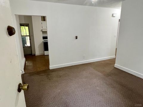 Tiny photo for 103 Cedar Street, Madison Heights, VA 24572 (MLS # 362463)