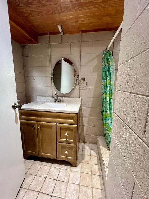 Tiny photo for 103 Cedar Street, Madison Heights, VA 24572 (MLS # 362463)