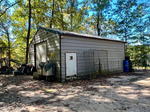 Tiny photo for 103 Cedar Street, Madison Heights, VA 24572 (MLS # 362463)