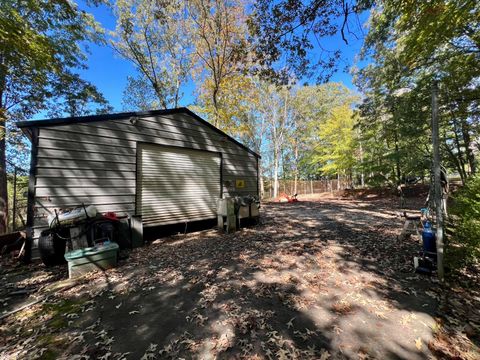 Tiny photo for 103 Cedar Street, Madison Heights, VA 24572 (MLS # 362463)