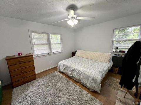 Tiny photo for 103 Cedar Street, Madison Heights, VA 24572 (MLS # 362463)