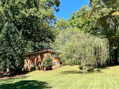 Tiny photo for 103 Cedar Street, Madison Heights, VA 24572 (MLS # 362463)