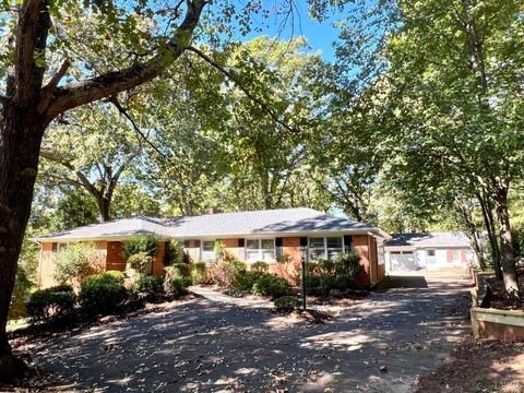 Photo of 103 Cedar Street, Madison Heights, VA 24572 (MLS # 362463)