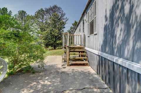 Tiny photo for 3122 Buffalo Run, Thaxton, VA 24174 (MLS # 364028)