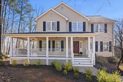 Photo of 283 Oakcroft Drive, Madison Heights, VA 24572 (MLS # 365272)