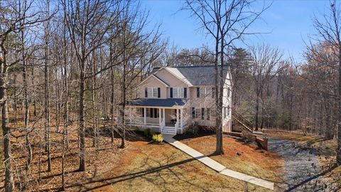 Tiny photo for 283 Oakcroft Drive, Madison Heights, VA 24572 (MLS # 365272)