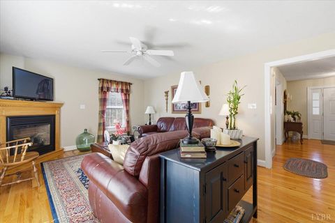 Tiny photo for 283 Oakcroft Drive, Madison Heights, VA 24572 (MLS # 365272)