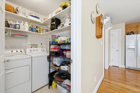 Tiny photo for 283 Oakcroft Drive, Madison Heights, VA 24572 (MLS # 365272)