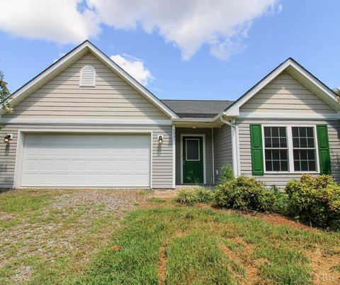 Tiny photo for 5931 Five Forks Rd Rd, Pamplin, VA 23958 (MLS # 362147)