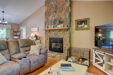 Tiny photo for 151 Anderson Place, Rustburg, VA 24588 (MLS # 366241)
