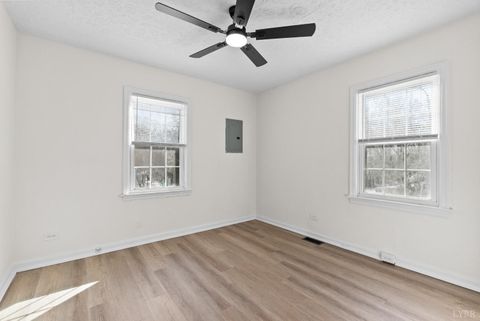 Tiny photo for 1149 Stratford Road, Lynchburg, VA 24502 (MLS # 364358)