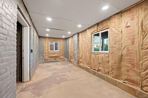 Tiny photo for 824 Floyd Street, Lynchburg, VA 24501 (MLS # 366101)