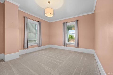 Tiny photo for 824 Floyd Street, Lynchburg, VA 24501 (MLS # 366101)