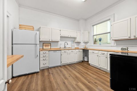 Tiny photo for 824 Floyd Street, Lynchburg, VA 24501 (MLS # 366101)