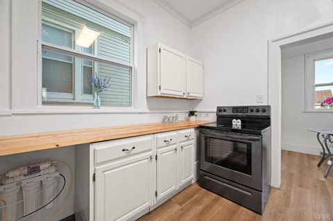 Tiny photo for 824 Floyd Street, Lynchburg, VA 24501 (MLS # 366101)