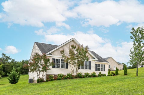 Photo for 1572 Village Ct