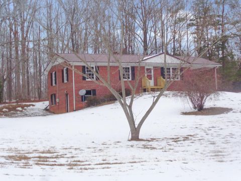 Photo of 1136 Staunton Hill Road, Brookneal, VA 24528 (MLS # 364412)