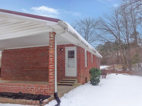 Tiny photo for 1136 Staunton Hill Road, Brookneal, VA 24528 (MLS # 364412)
