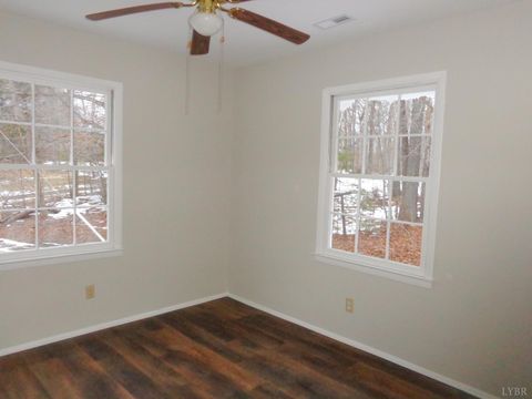Tiny photo for 1136 Staunton Hill Road, Brookneal, VA 24528 (MLS # 364412)